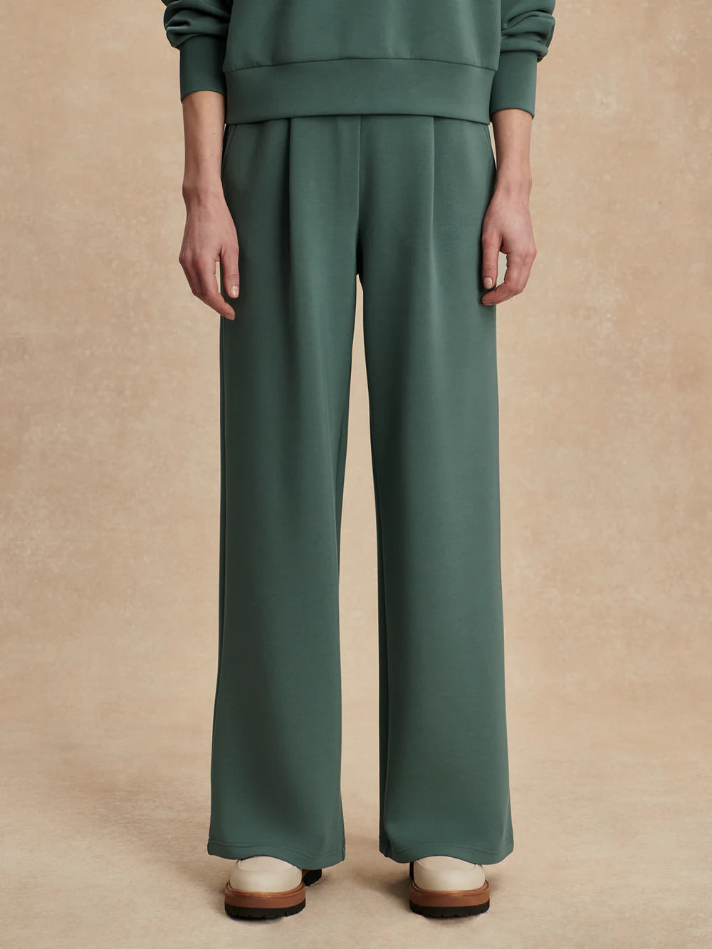 The Extra Wide Leg Pant 29.5 - Dark Forest
