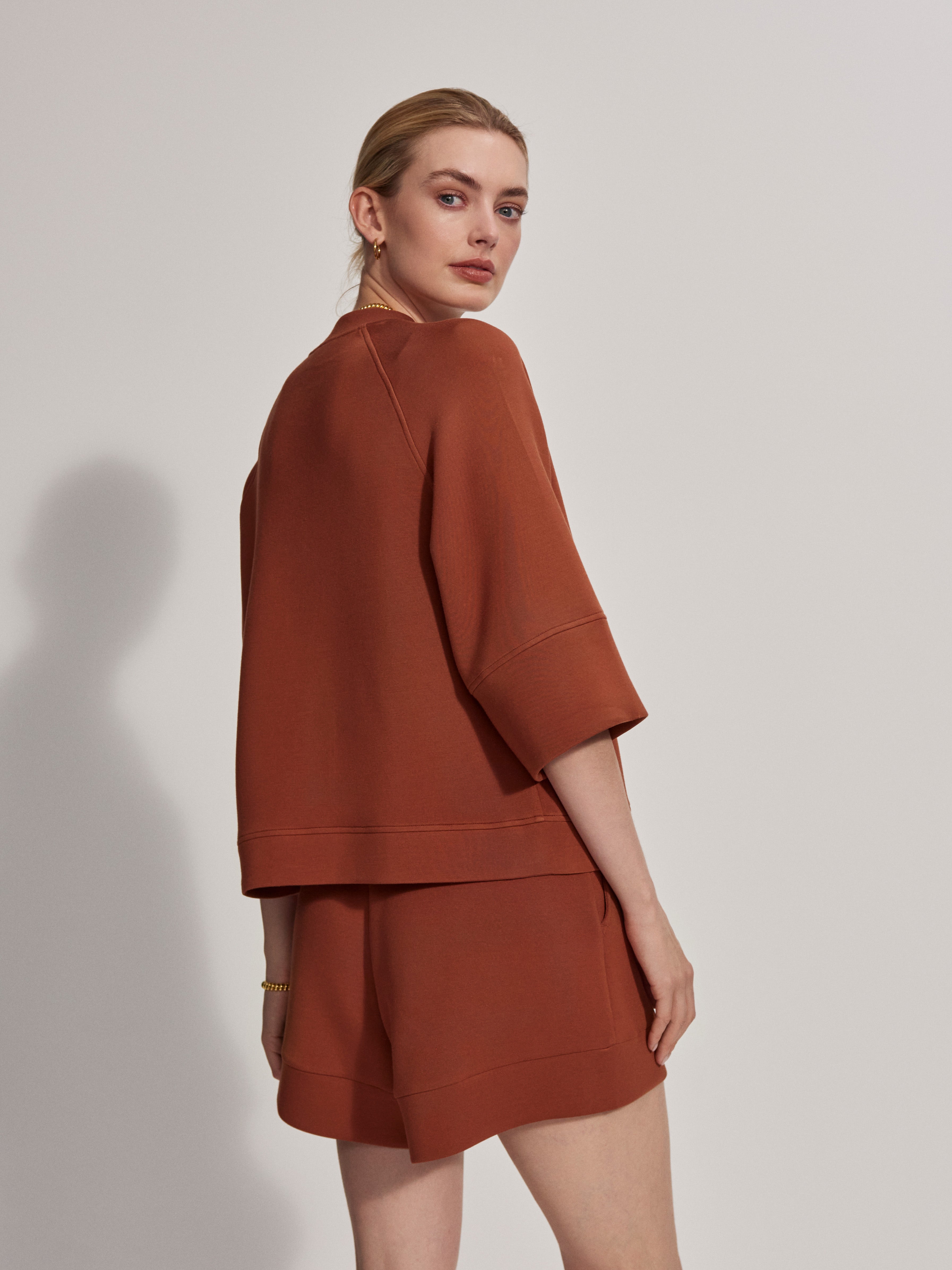 ATRIUM HIGH-RISE SHORT