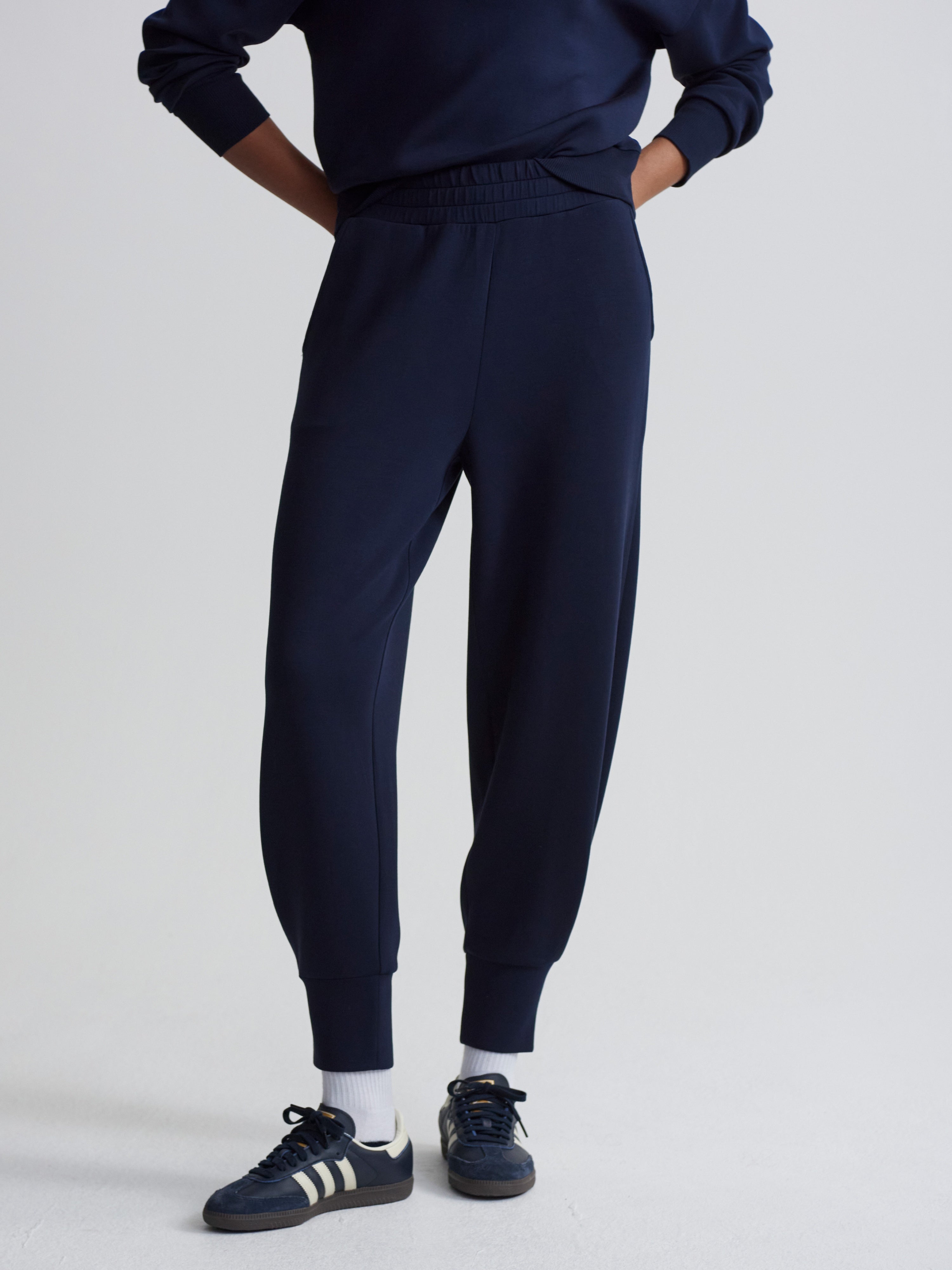 The Relaxed Pant - Navy