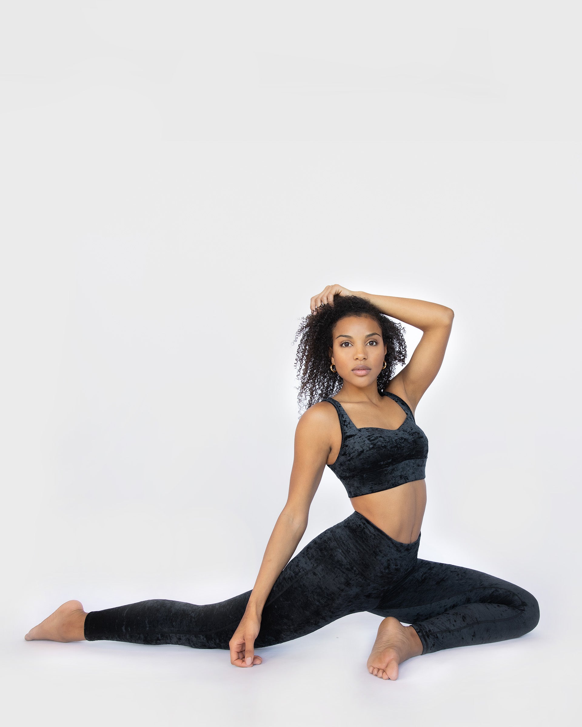 Mercury Velvet Bra - Black