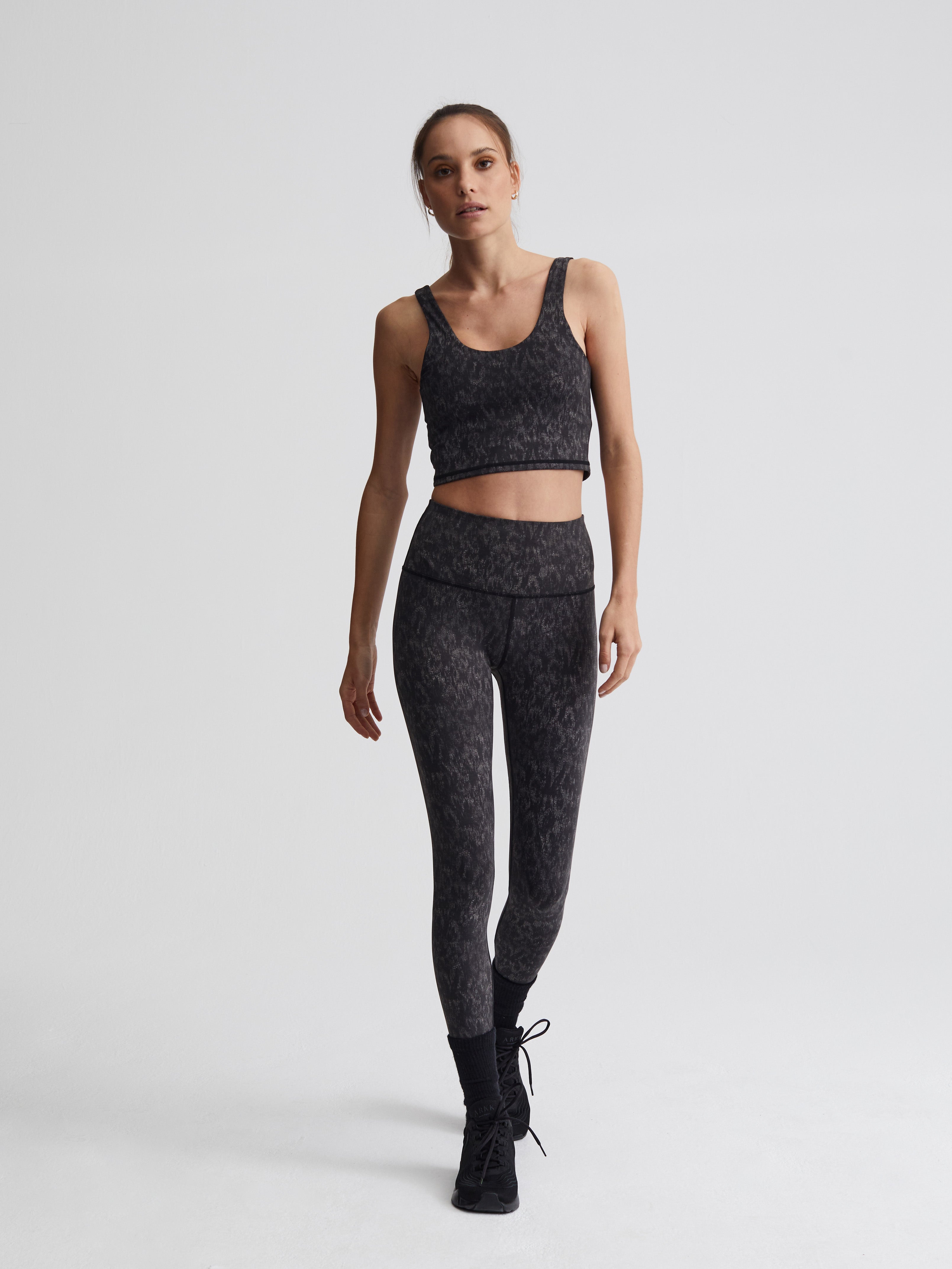LET'S GO HIGH-RISE LEGGING 25