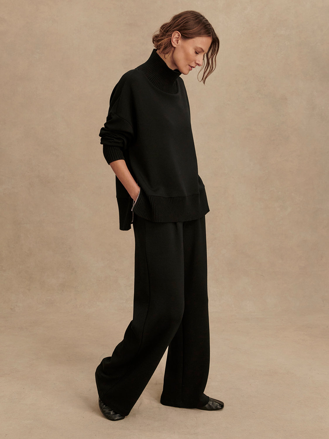 The Extra Wide Leg Pant 29.5 - Black