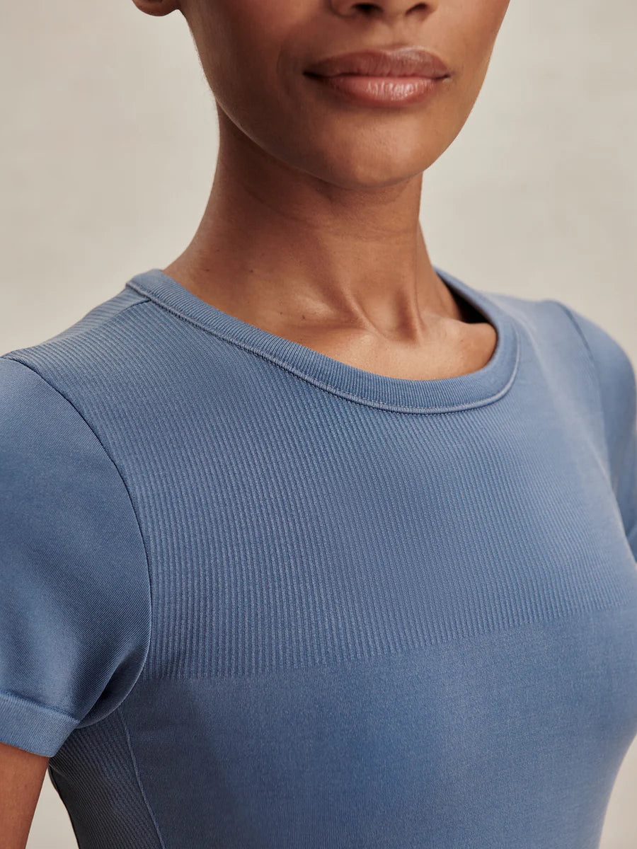 Casper Seamless Tee - Bijou Blue