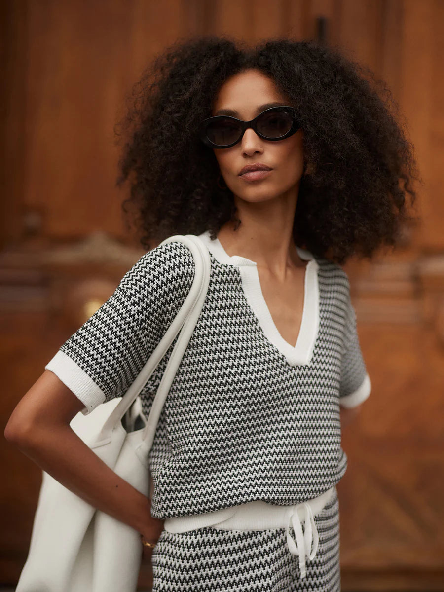 Dora Knit Top 2.0 - Snow White / Black
