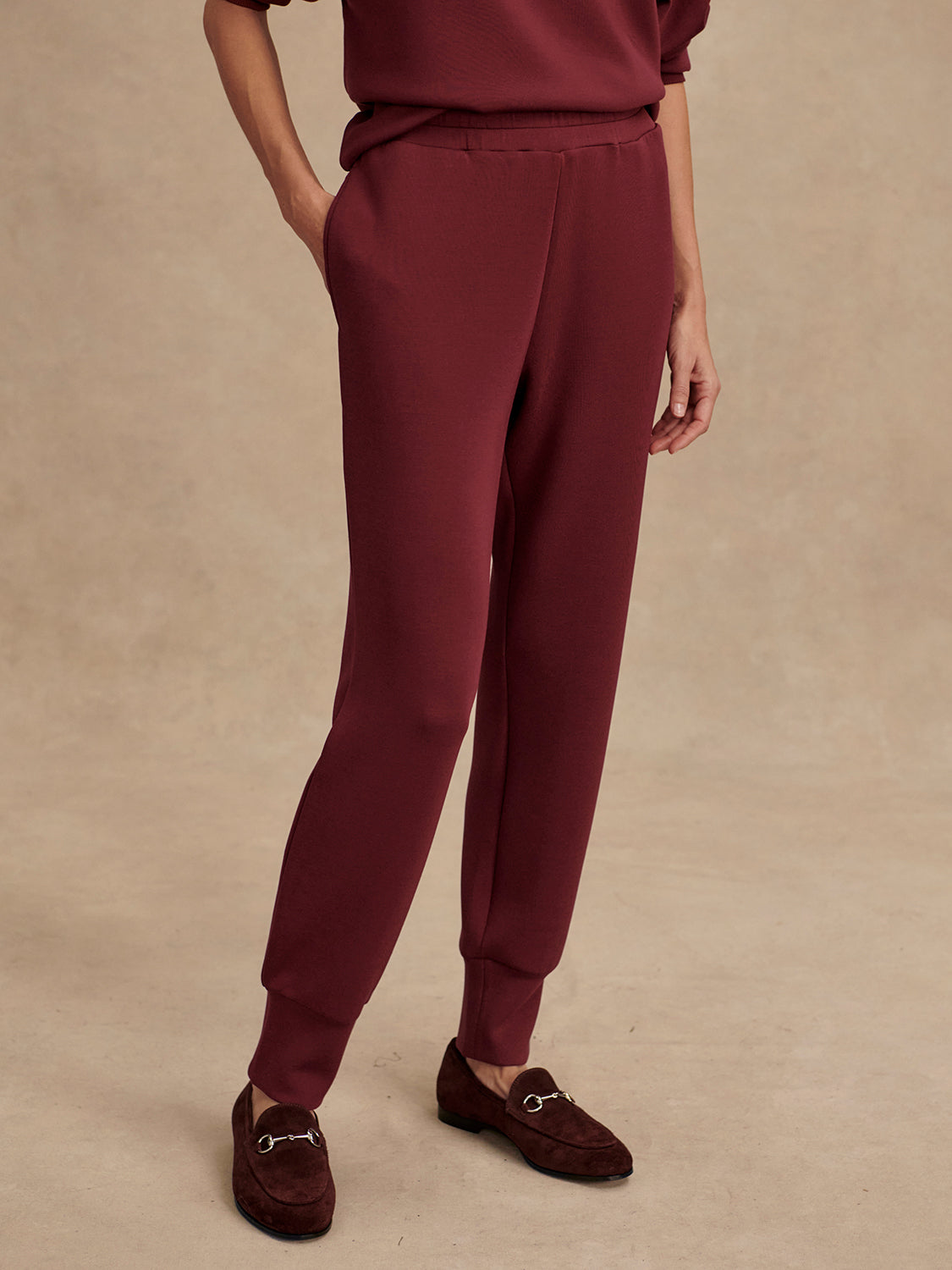 The Slim Cuff Pant 27.5 - New Maroon