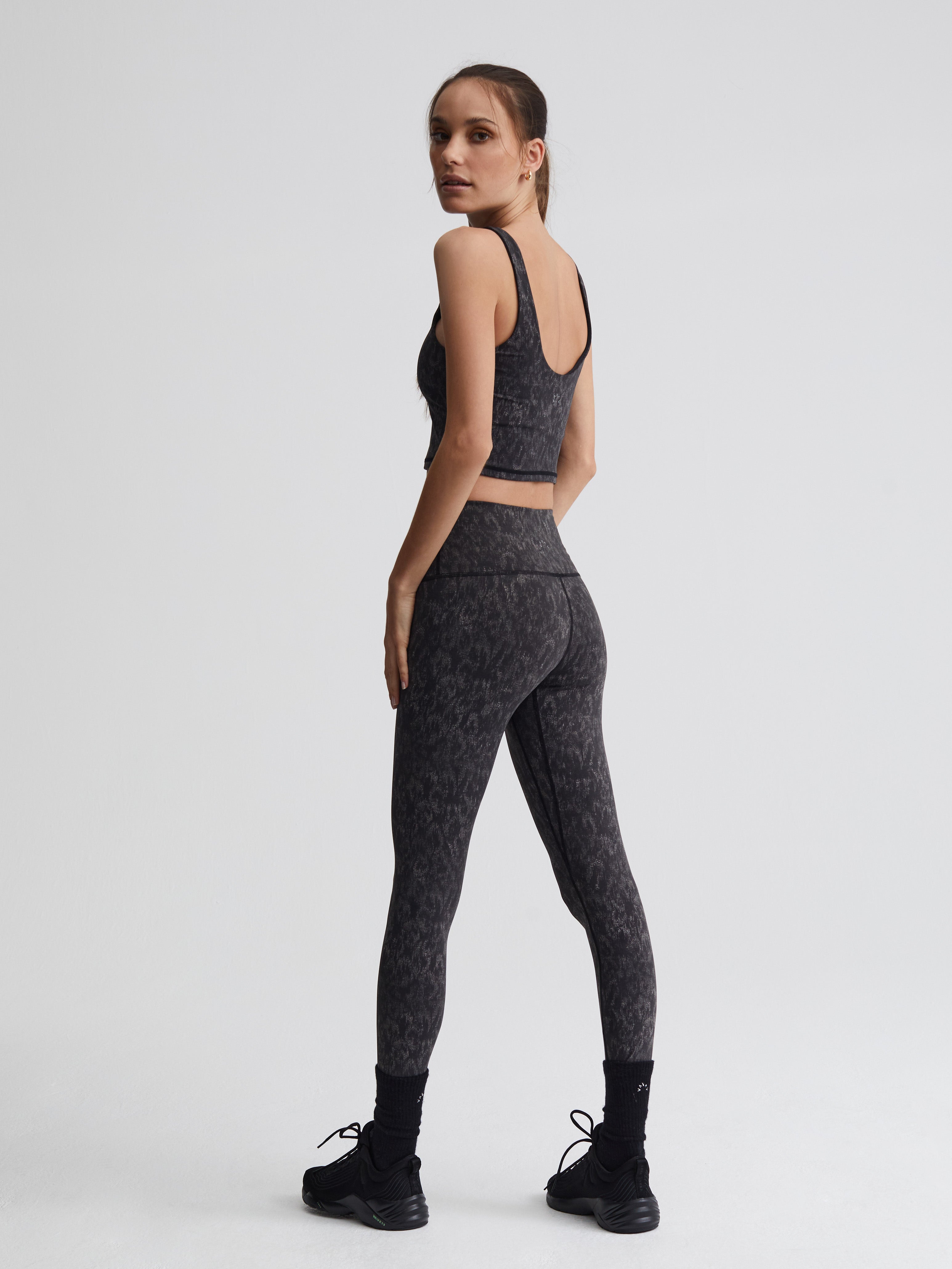 LET'S GO HIGH-RISE LEGGING 25